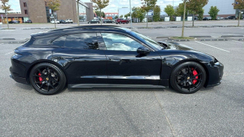 Porsche Taycan Sport